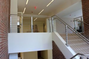 CIRCUM Square balustrade with stainless steel infill rails